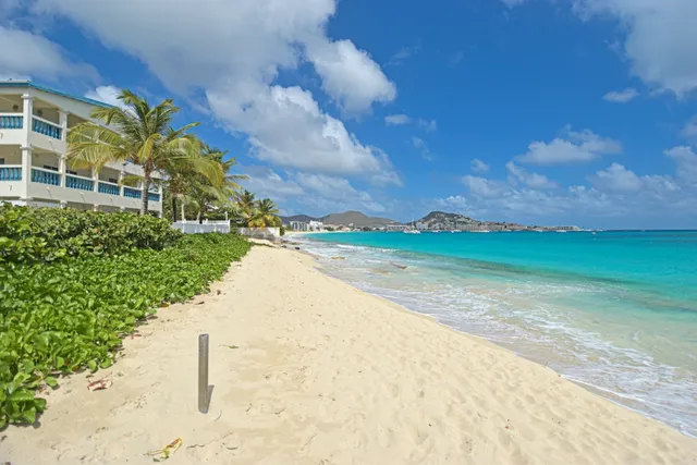 Beachfront condo at Palm Beach, Simpson Bay, Sint Maarten